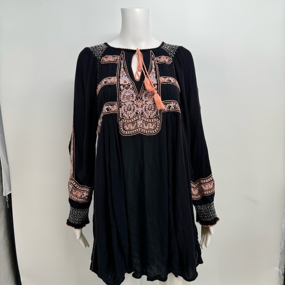Free People Wind Willow Embroidered Peasant Boho Mini Tunic Dress Women’s SZ M - Picture 4 of 13